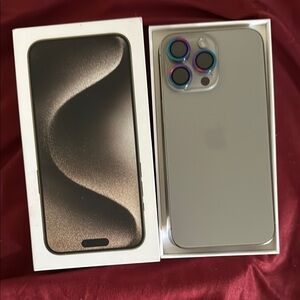 Apple Silver iPhone Protective Case with Wireless Charging